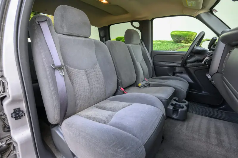 2004 Chevrolet Silverado 2500HD LS Crew Cab Duramax 4×4 photo 186