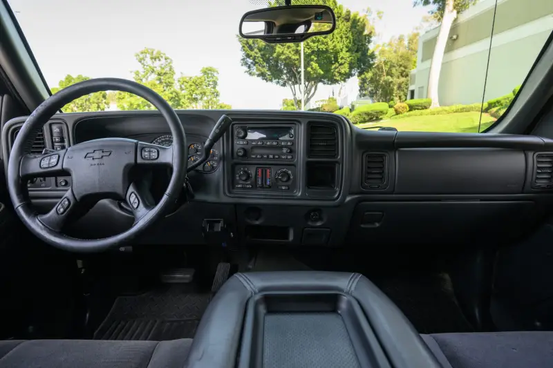 2004 Chevrolet Silverado 2500HD LS Crew Cab Duramax 4×4 photo 161