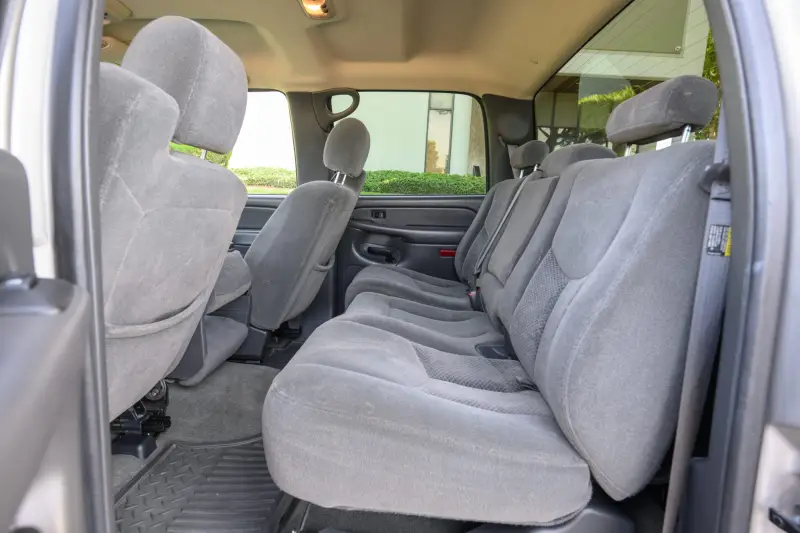 2004 Chevrolet Silverado 2500HD LS Crew Cab Duramax 4×4 photo 142