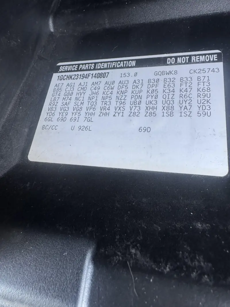 2004 Chevrolet Silverado 2500HD LS Crew Cab Duramax 4×4 photo 2
