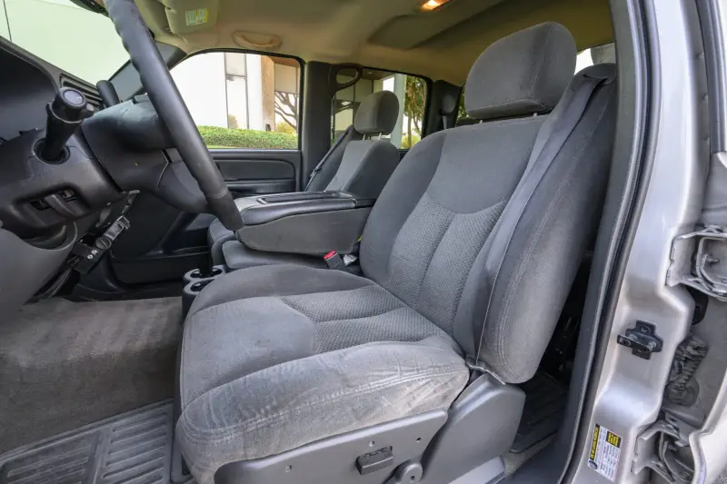 2004 Chevrolet Silverado 2500HD LS Crew Cab Duramax 4×4 photo 119