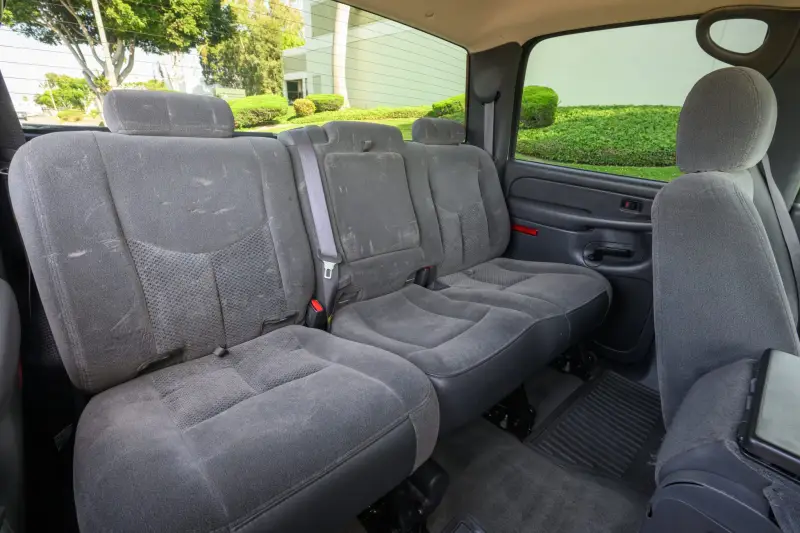 2004 Chevrolet Silverado 2500HD LS Crew Cab Duramax 4×4 photo 198