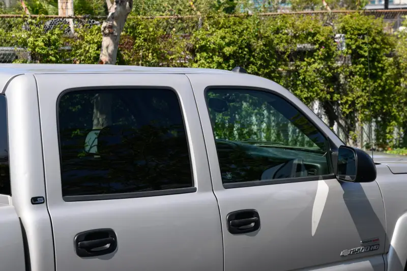 2004 Chevrolet Silverado 2500HD LS Crew Cab Duramax 4×4 photo 80