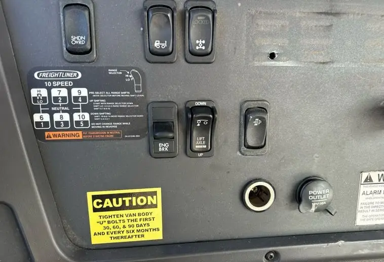 2011 Freightliner Business Class M2 photo 95