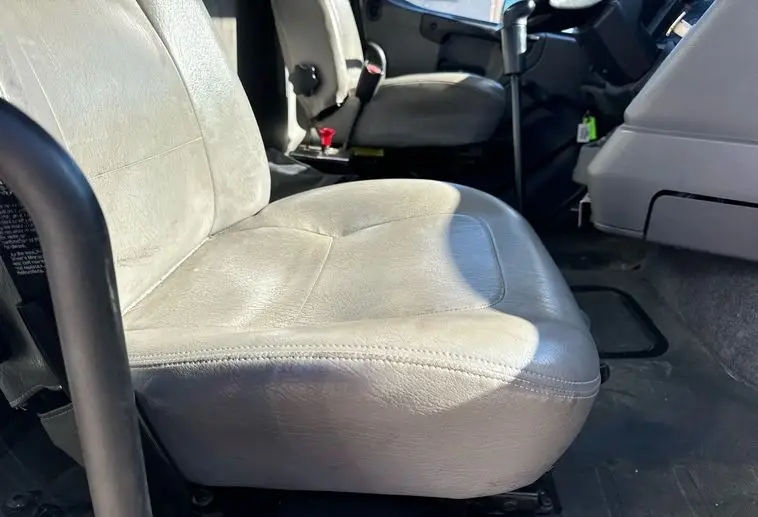 2011 Freightliner Business Class M2 photo 104