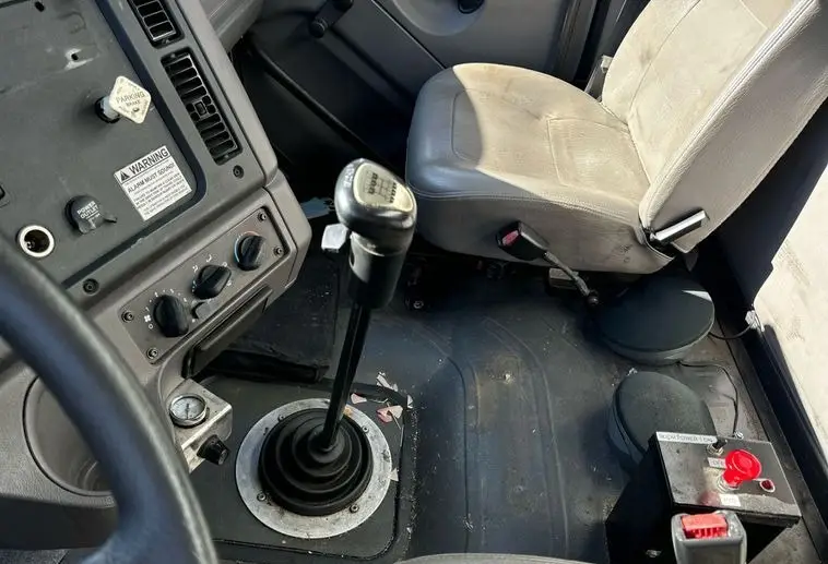 2011 Freightliner Business Class M2 photo 97