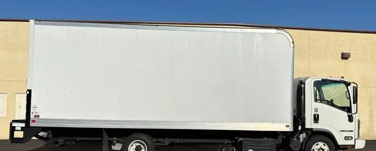 2023 Isuzu NPR HD photo 4
