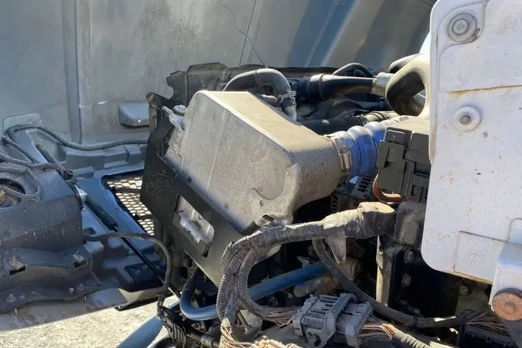 2016 Ford F650 Super Duty photo 22