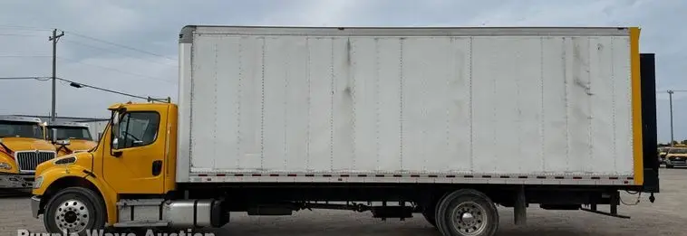 2017 Freightliner Business Class M2 photo 8