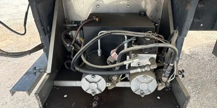 2017 Freightliner Business Class M2 photo 25