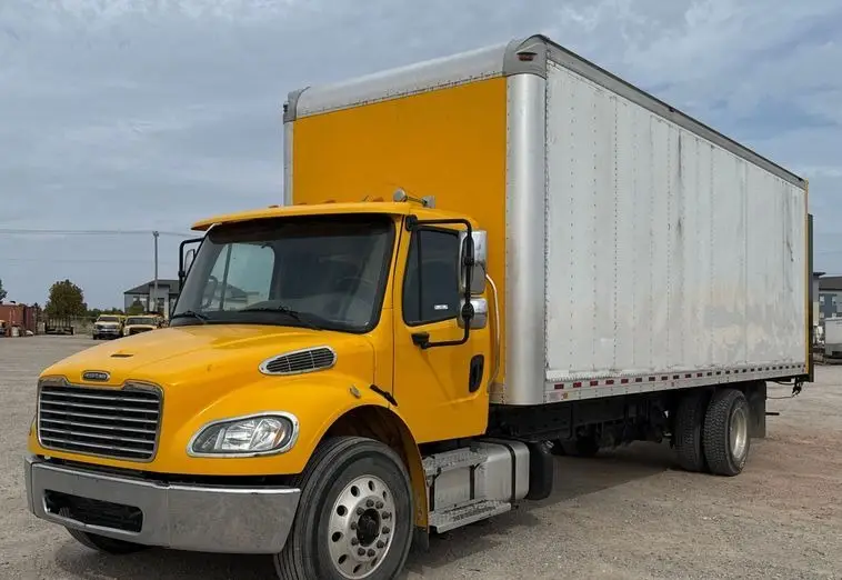 2017 Freightliner Business Class M2 photo 1
