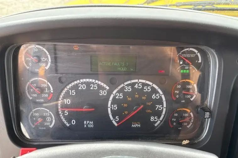 2017 Freightliner Business Class M2 photo 42