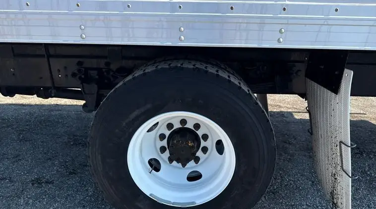 2016 Ford F650 Super Duty photo 76