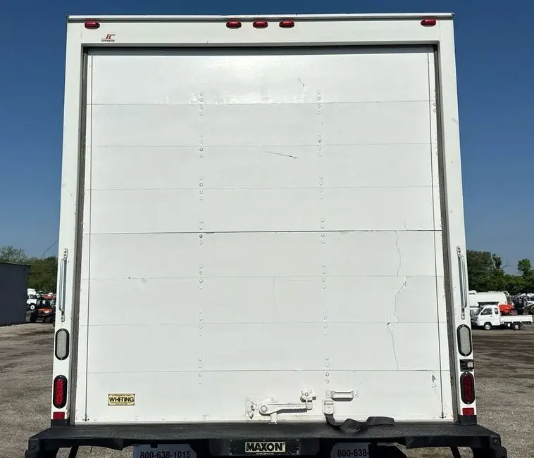 2016 Ford F650 Super Duty photo 10