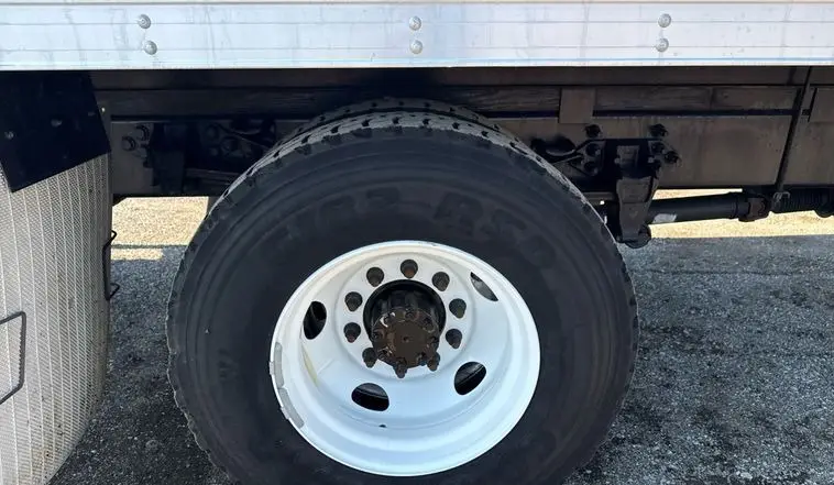 2016 Ford F650 Super Duty photo 74