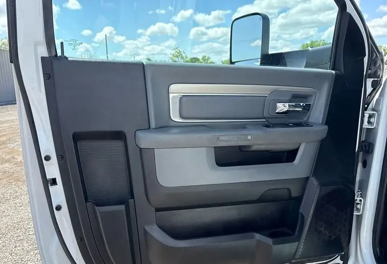 2017 Dodge Ram 5500HD photo 31