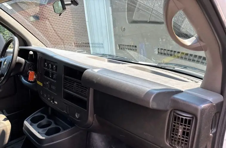 2015 Chevrolet Express photo 73