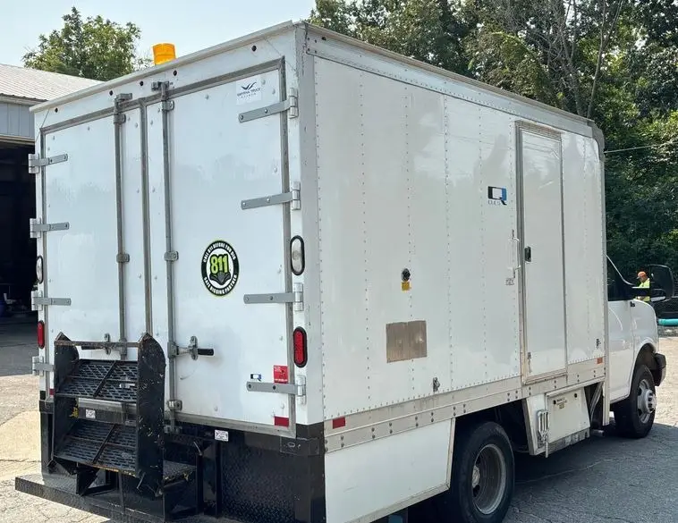 2015 Chevrolet Express photo 5