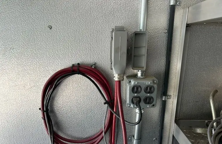 2005 Ford E450 Super Duty photo 59