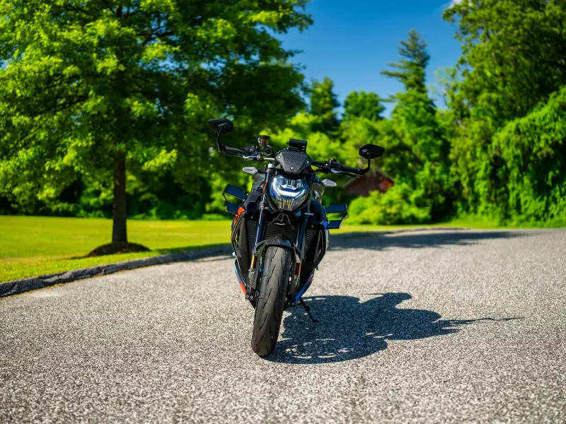 2023 BMW M1000R Competition photo 9
