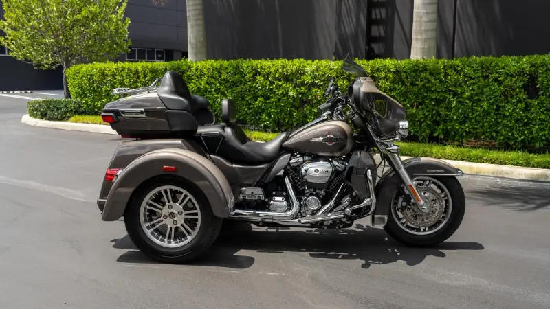 2023 Harley-Davidson Tri Glide Ultra photo 4
