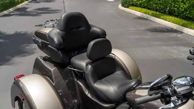 2023 Harley-Davidson Tri Glide Ultra photo 17