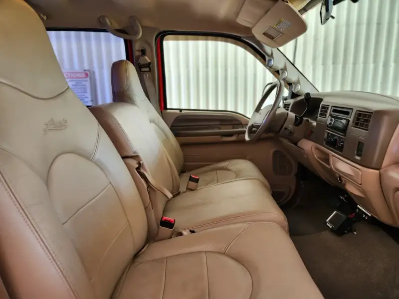 1999 Ford F-450 Super Duty Lariat Crew Cab photo 36