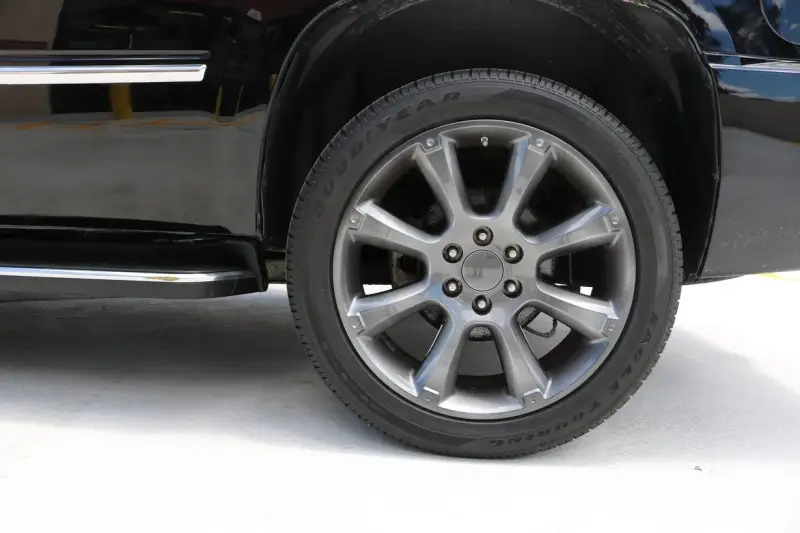 2007 Cadillac Escalade photo 23