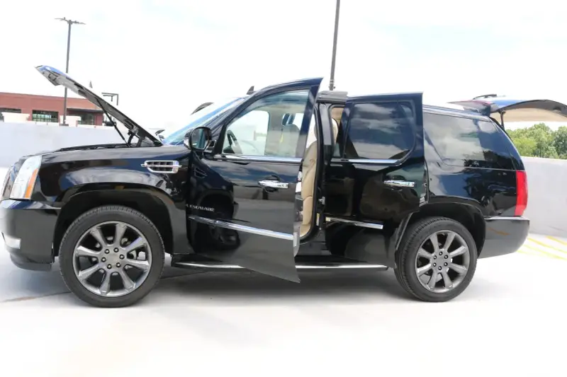 2007 Cadillac Escalade photo 11