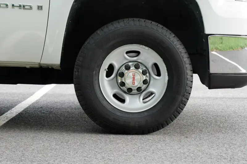 2007 GMC Sierra 2500HD photo 25