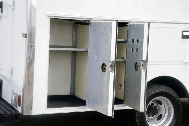 2008 Chevrolet Express G3500 photo 18