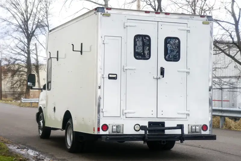 2008 Chevrolet Express G3500 photo 4