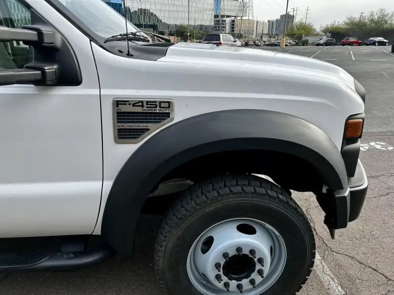 2009 Ford F-450 Super Duty XL photo 18