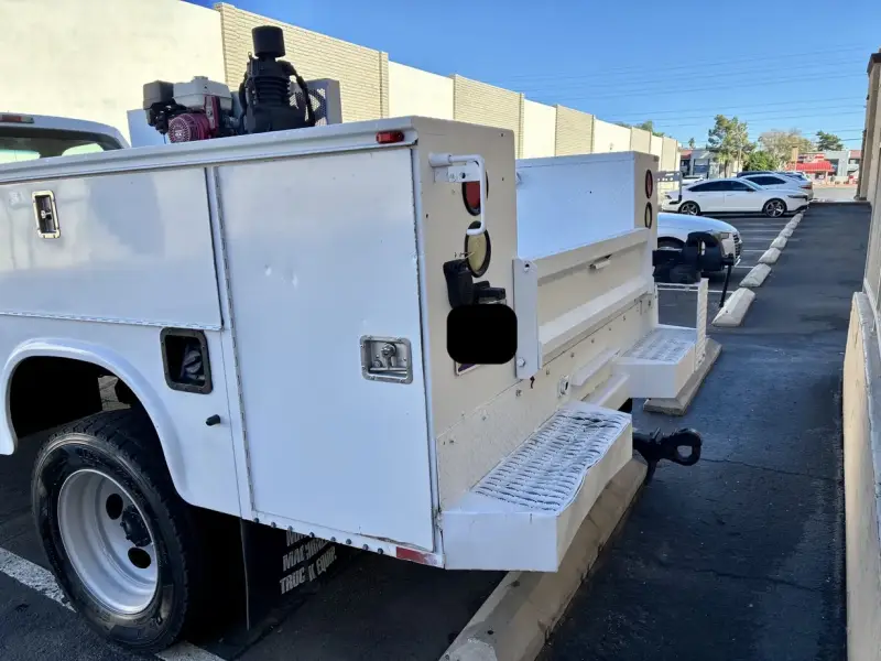 2009 Ford F-450 Super Duty XL photo 27