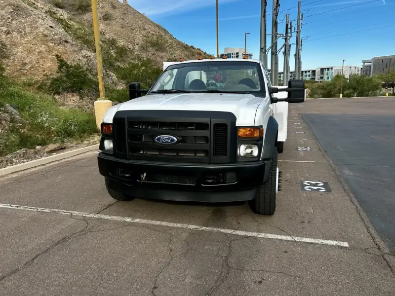 2009 Ford F-450 Super Duty XL photo 2