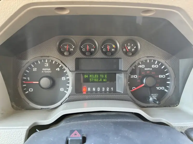 2009 Ford F-450 Super Duty XL photo 46
