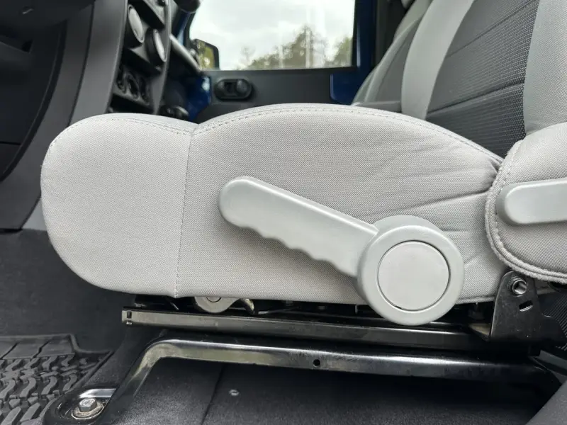2009 Jeep Wrangler X photo 33