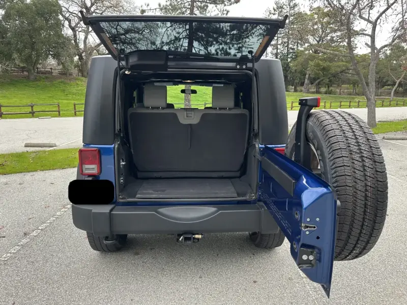 2009 Jeep Wrangler X photo 8