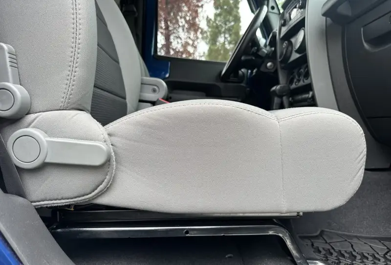 2009 Jeep Wrangler X photo 45