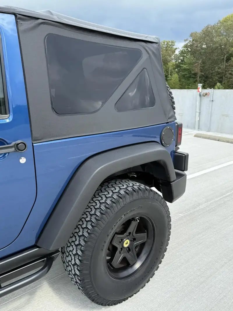 2010 Jeep Wrangler Sport S Mountain Edition photo 20