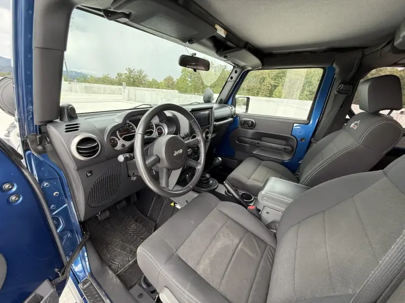 2010 Jeep Wrangler Sport S Mountain Edition photo 33