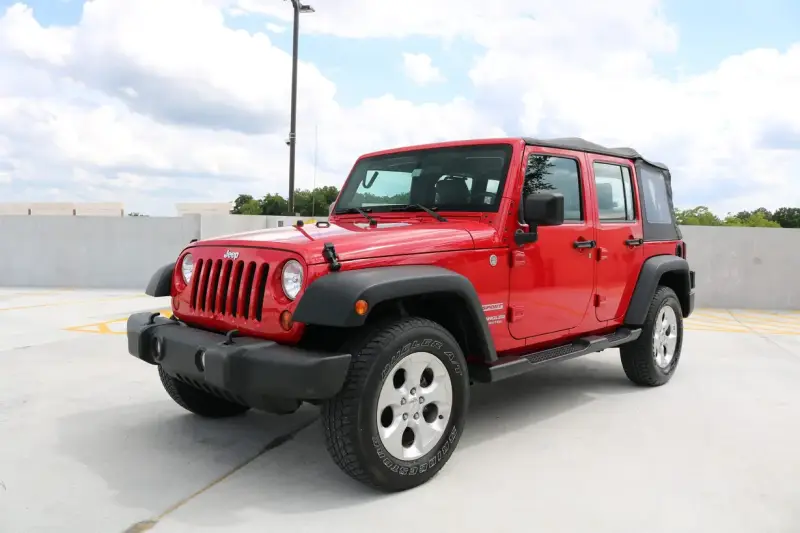 2010 Jeep Wrangler Unlimited Sport photo 1