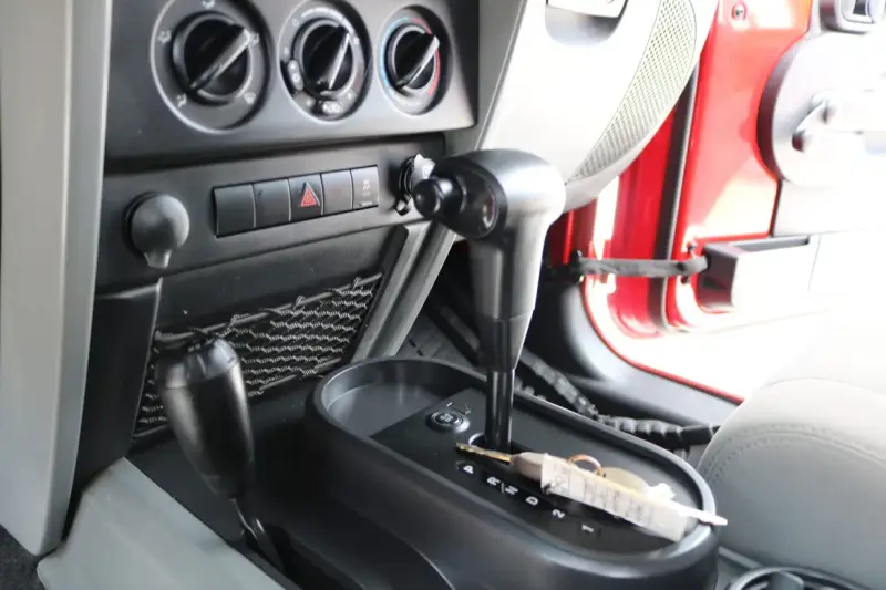 2010 Jeep Wrangler Unlimited Sport photo 32