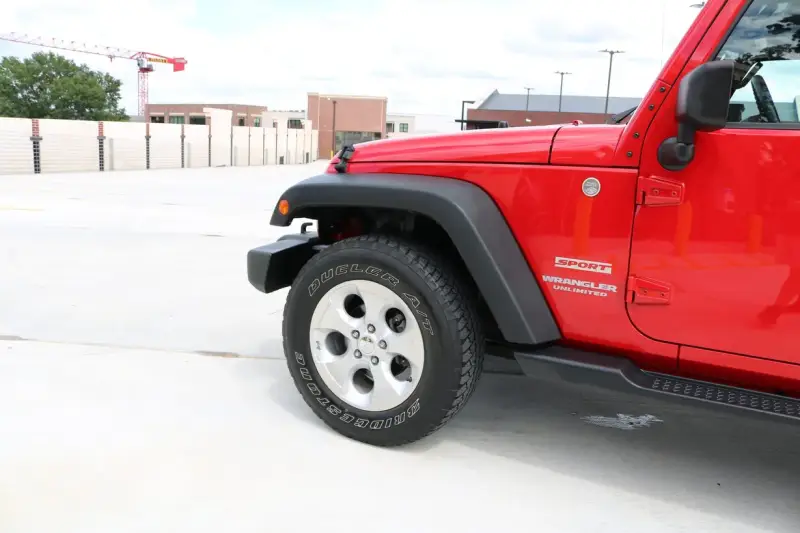 2010 Jeep Wrangler Unlimited Sport photo 17