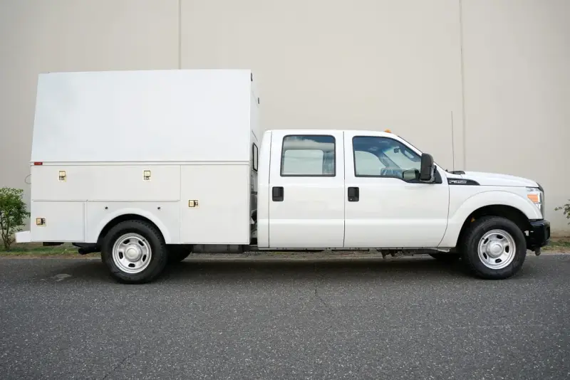 2014 Ford F-350 Super Duty XL photo 6