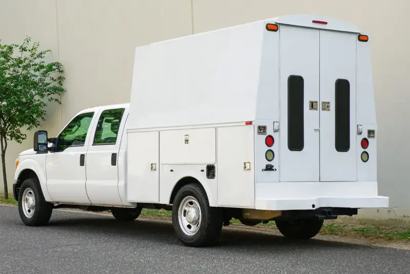 2014 Ford F-350 Super Duty XL photo 3