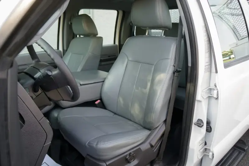 2014 Ford F-450 Super Duty XL photo 33