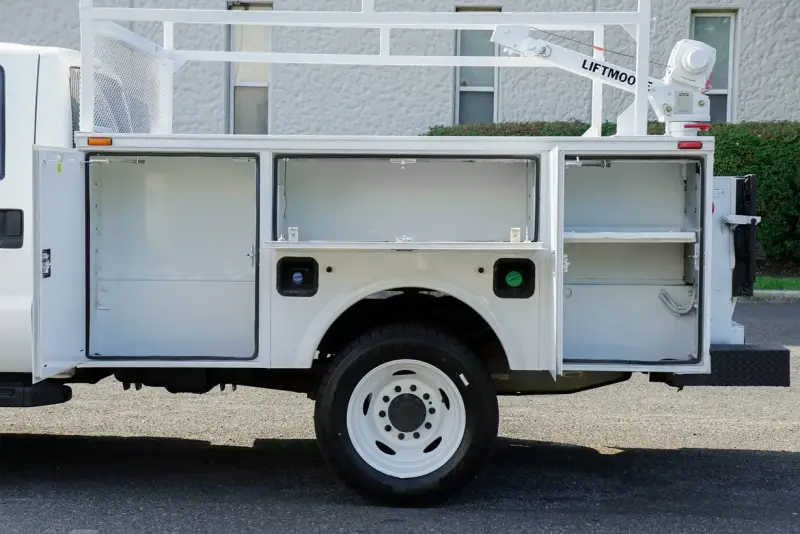 2014 Ford F-450 Super Duty XL photo 16