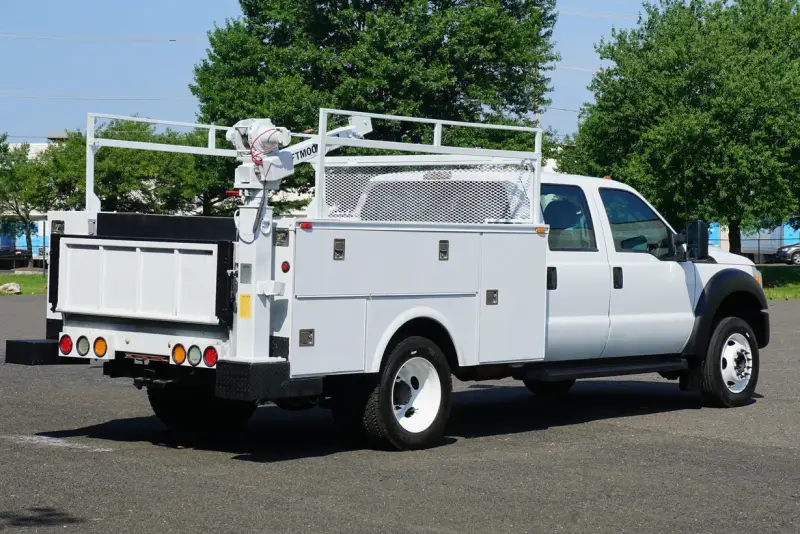 2014 Ford F-450 Super Duty XL photo 4
