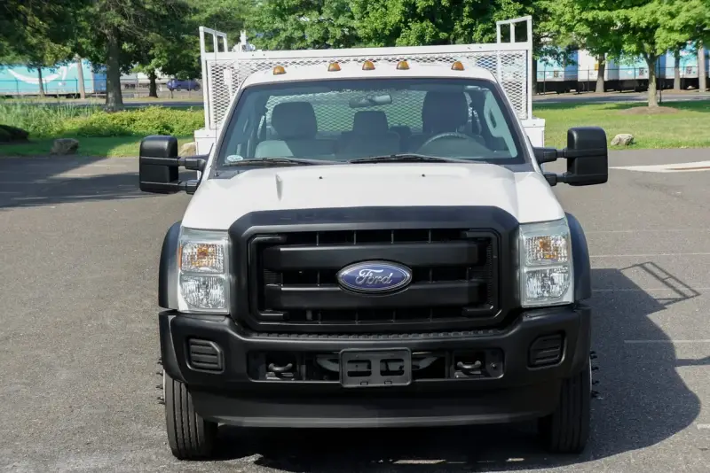 2014 Ford F-450 Super Duty XL photo 2
